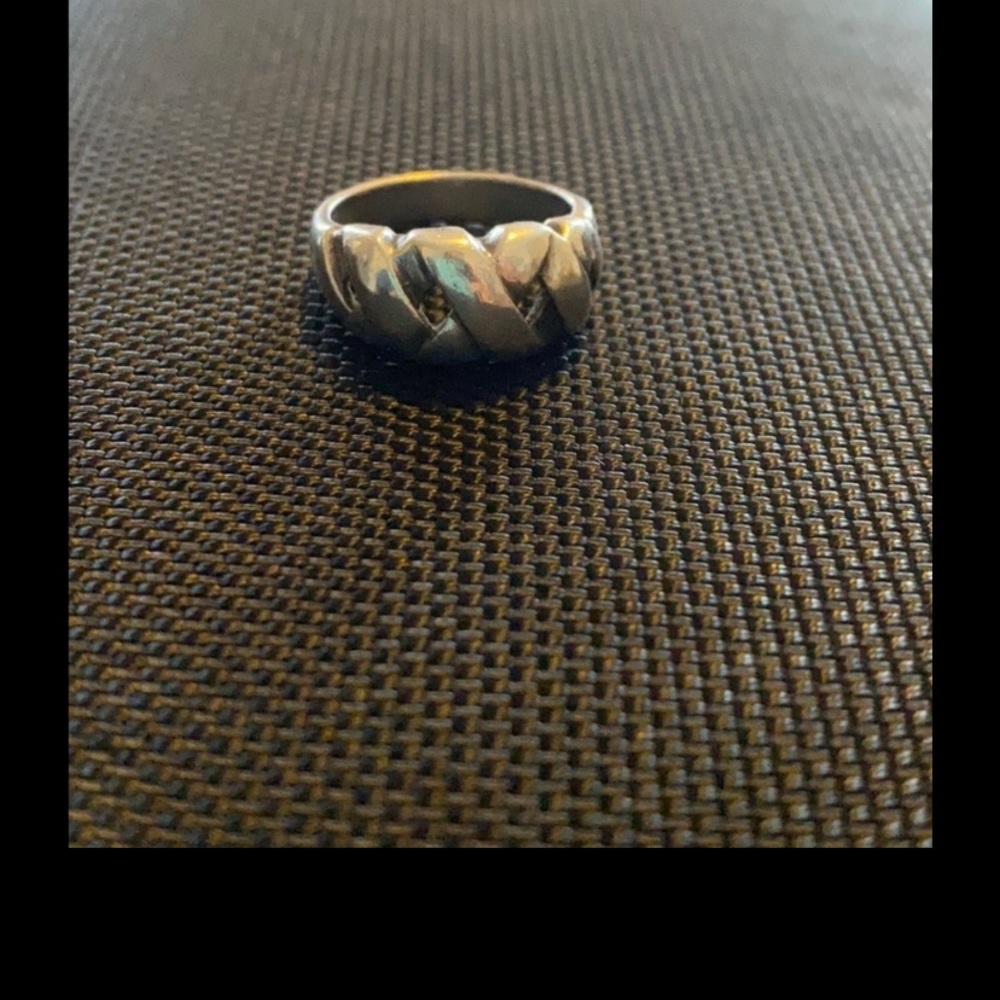 Ring (sterling silver)